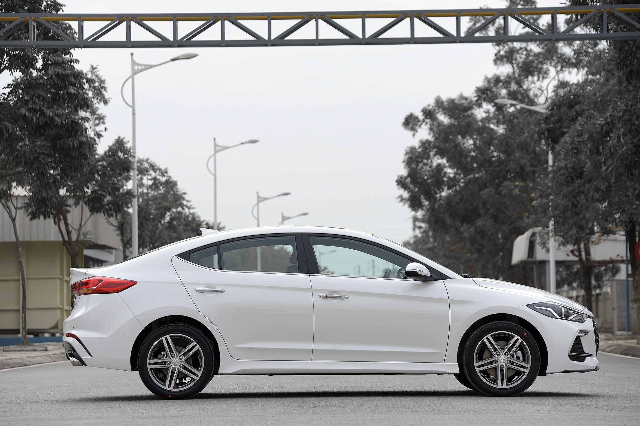 Hyundai Long Biên - Hyundai Elantra Sport - thi trường Việt Nam