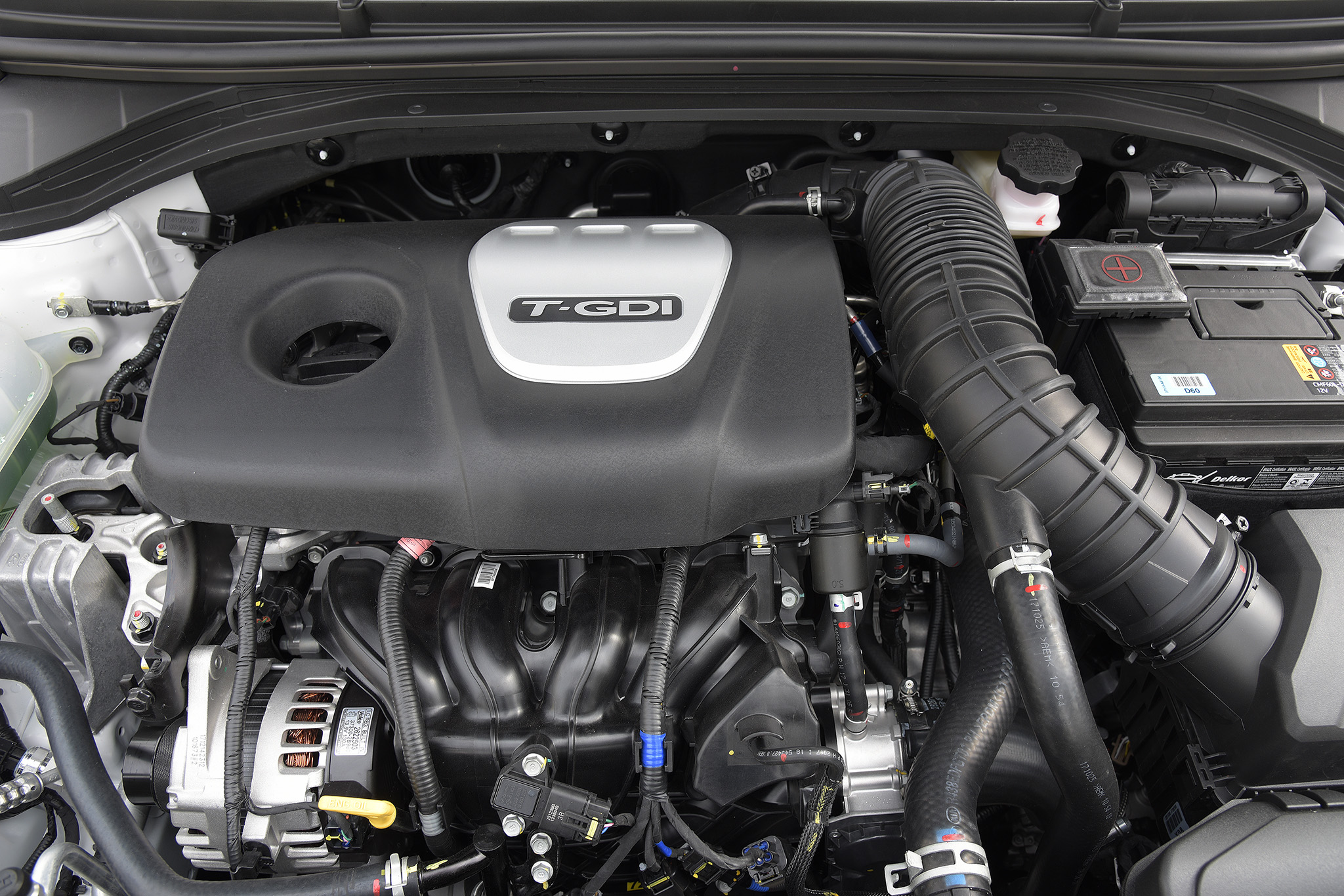 Hyundai Long Biên - Hyundai Elantra Sport - thi trường Việt Nam