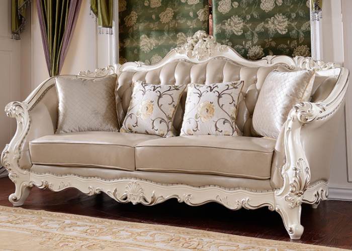  Những hoa văn trang trí tinh tế và các đường nét chạm trổ ấn tượng