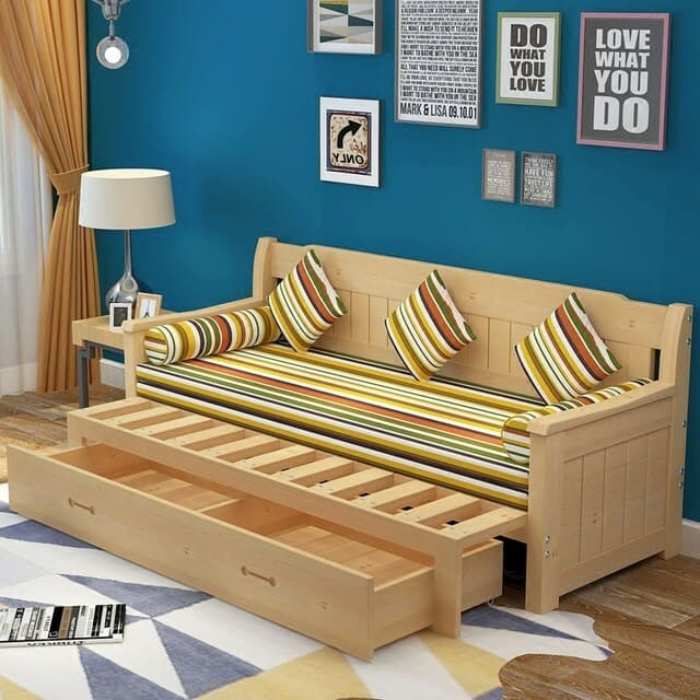 Ghế sofa gỗ thông phù hợp với không gian phòng khách cổ điển