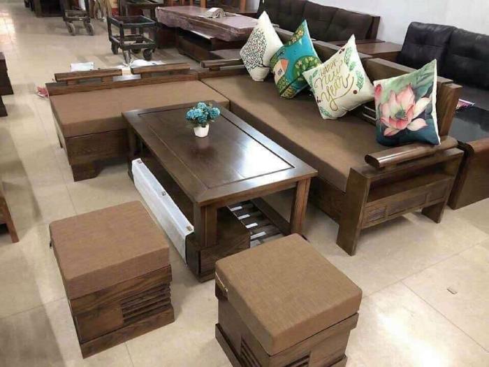 Bộ sofa góc chữ L được thiết kế vuông vức nhưng không kém phần mềm mại và tinh tế