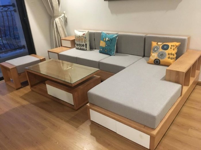 Chất liệu gỗ sồi Nga bền chắc, không bị co ngót, cong vênh khi sử dụng