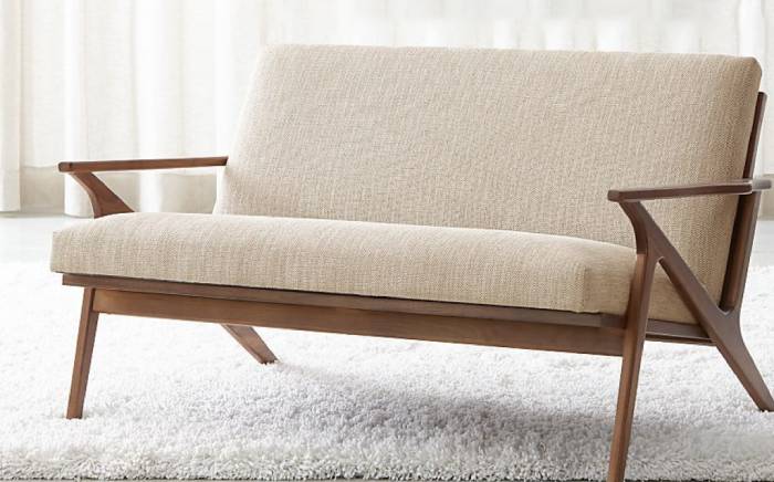 Sofa đơn dài cổ điển được nhiều người yêu thích