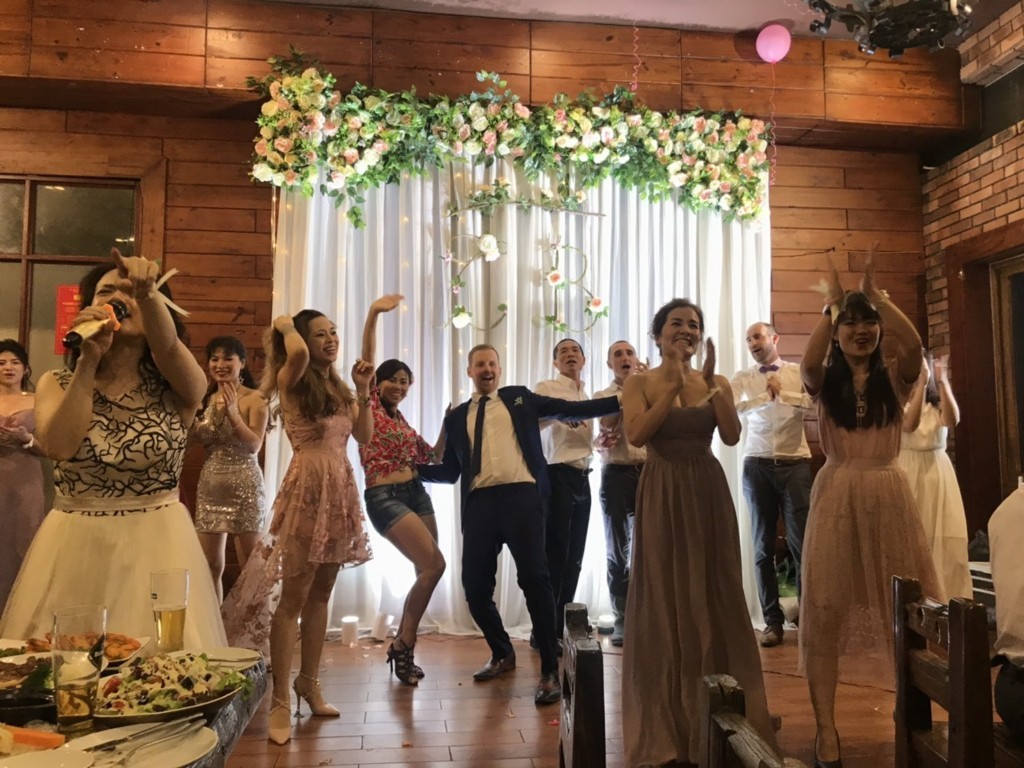 Nhà hàng thế giới bia - tổ chức tiệc cưới