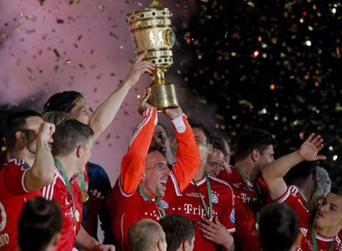 Cầu thủ Bayern hân hoan trong ngày làm nên lịch sử.