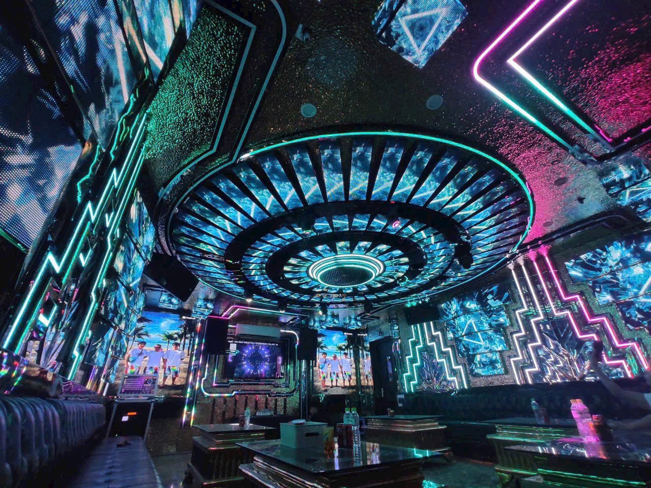 Karaoke Paris Linh Đàm | Liên Hệ Đặt Phòng