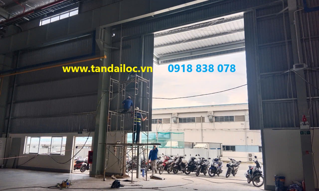 Lắp đặt cửa cuốn siêu trường