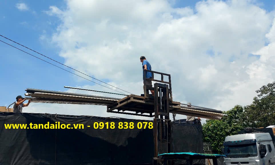 Vận chuyển lá cửa cuốn siêu trường