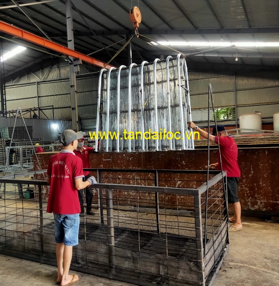 Sơn tĩnh điện hàng rào xếp