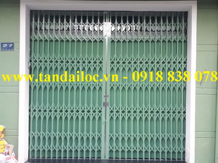 Cửa kéo Đức màu xanh