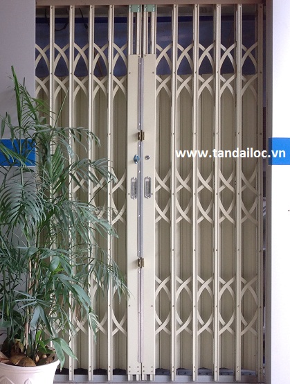 Cửa kéo Đức màu vàng kem