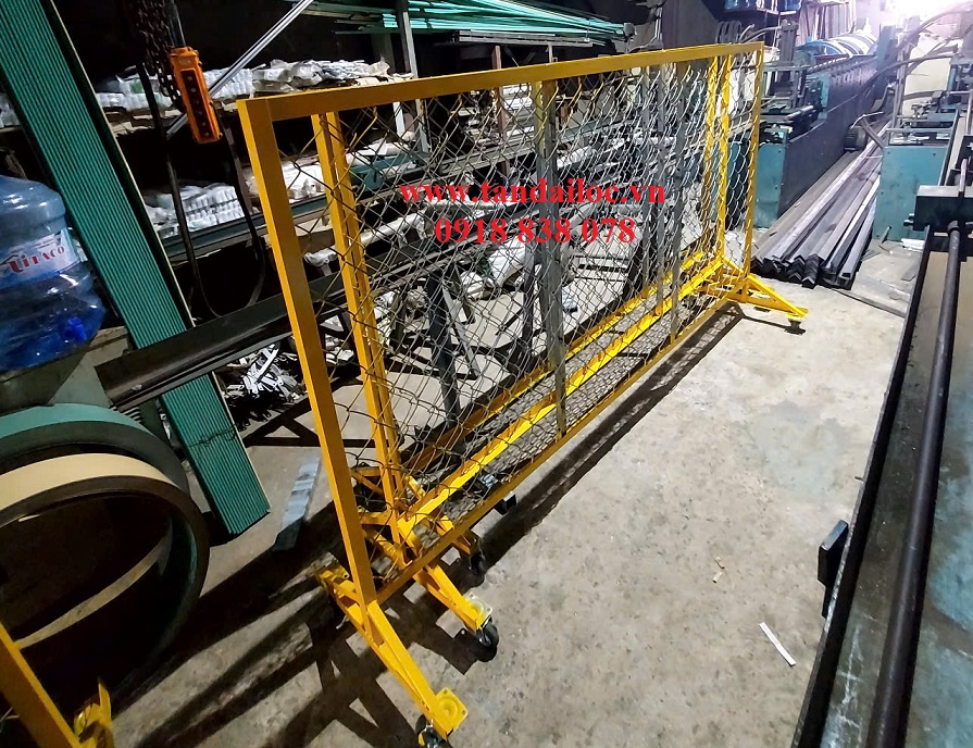 Mẫu lưới rào B40 đẹp cao 1,2m có bánh xe