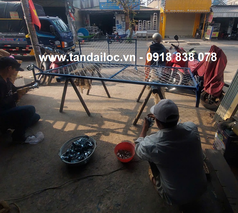 Sản xuất khung lưới B40 tại xưởng