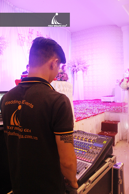 Cung cấp dịch vụ tiệc cưới 2