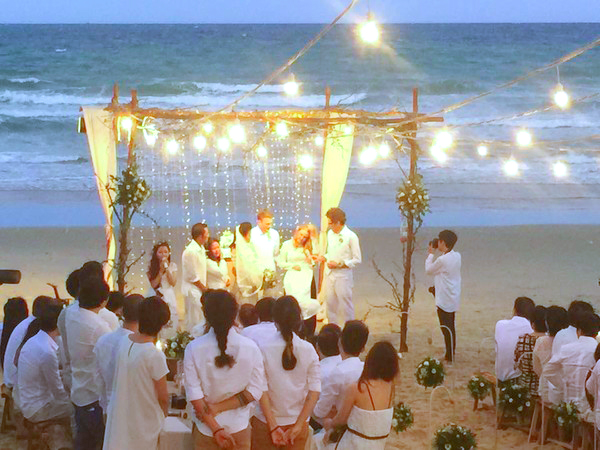 lễ cưới trên bãi biển