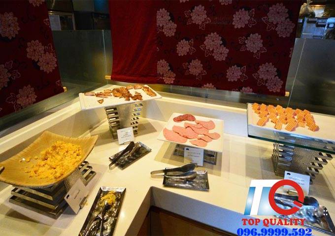 kẹp gắp thức ăn, chân kê dĩa buffet 