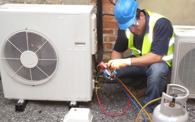 kiểm tra gas điều hòa