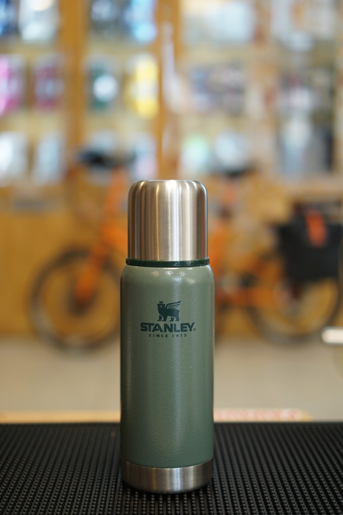 Stanley Vacuum Bottle 17oz (500ml) - Hammertone Green