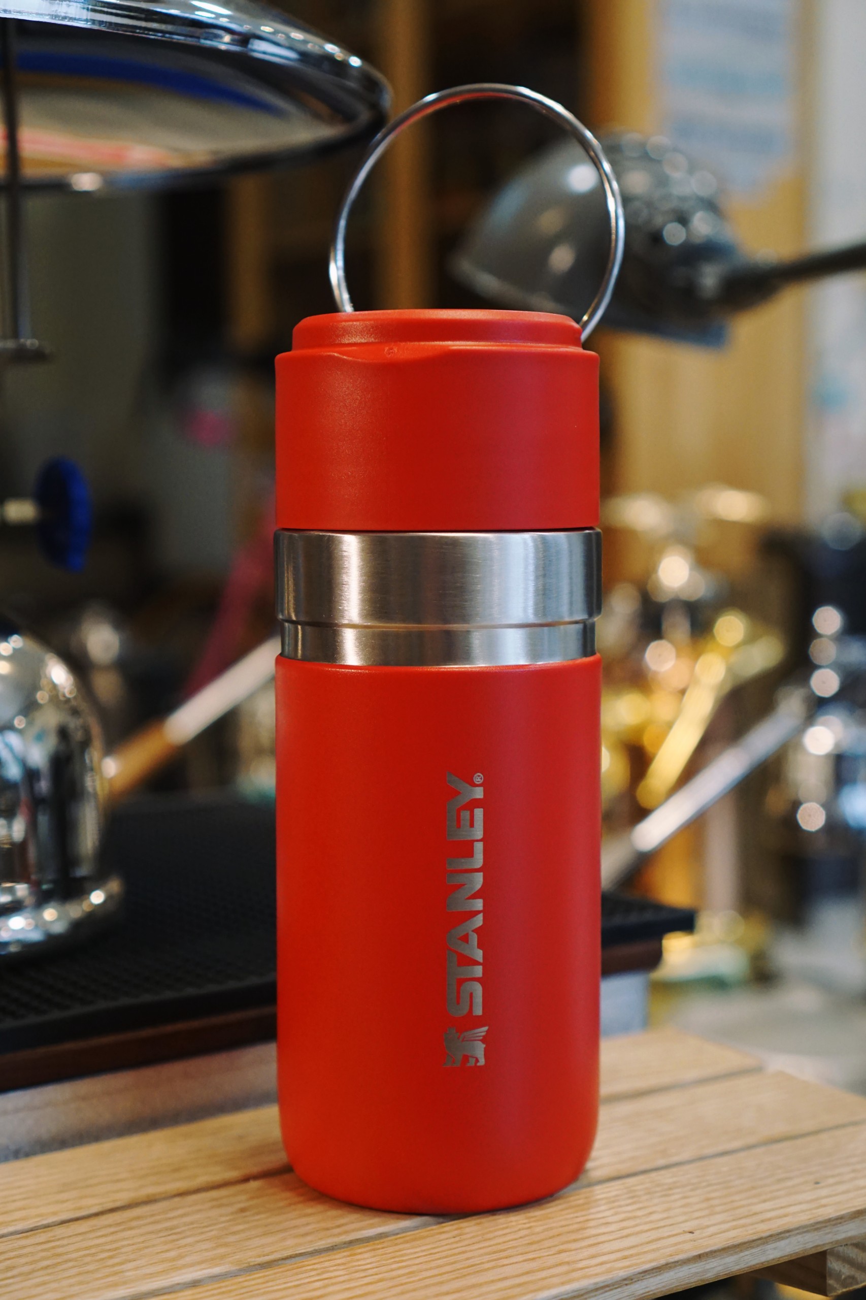 The Vacuum Insulated Go Bottle 500ml Lava