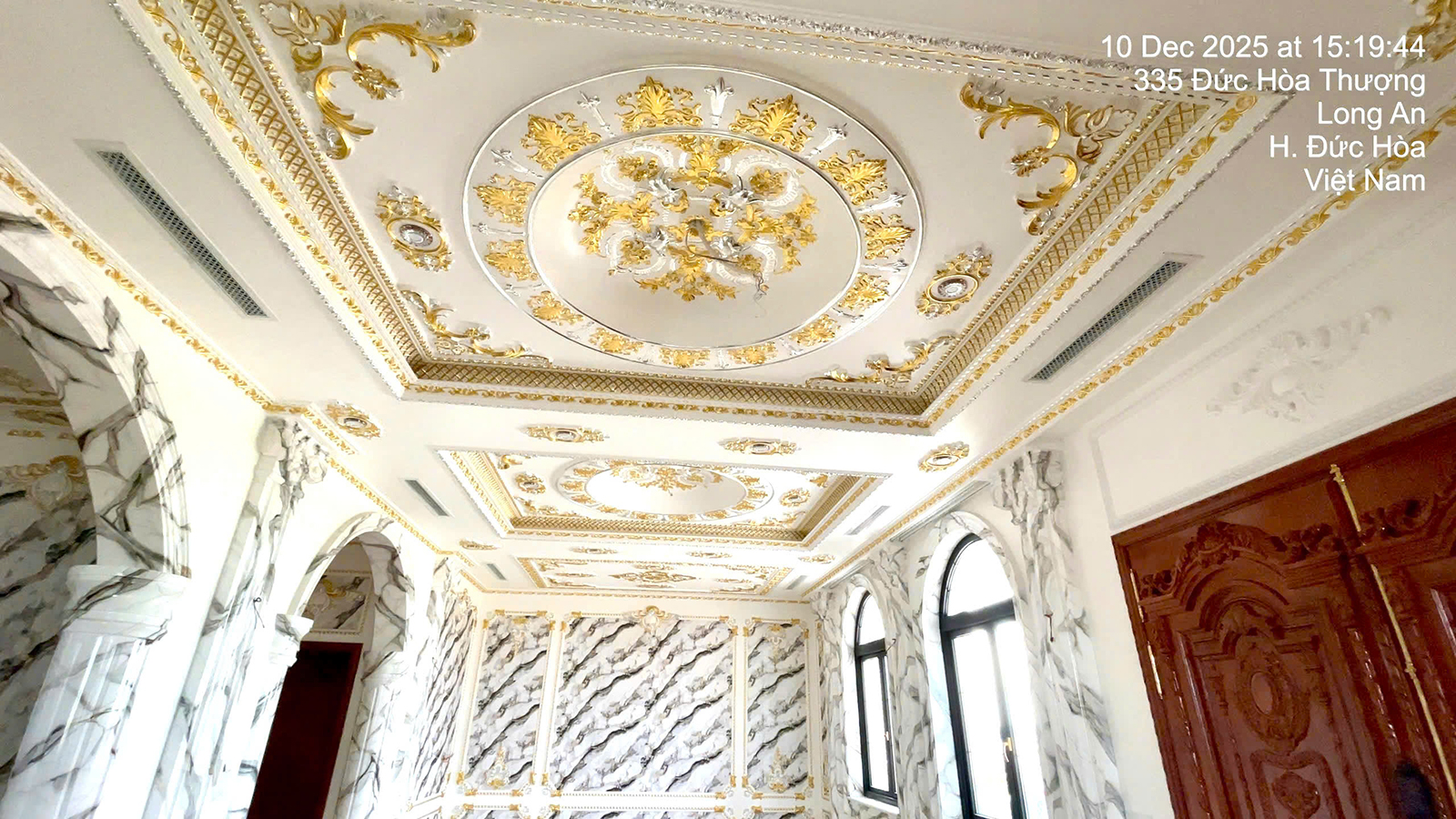 Tư Vấn, Thiết Kế, Thi Công Điều Hòa Trung Tâm Daikin VRV Biệt Phủ - Long An