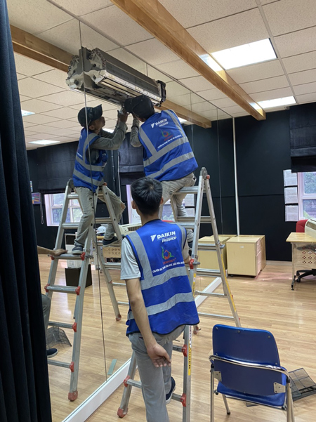 Bảo dưỡng vệ sinh các mặt lạnh điều hòa trung tâm VRV