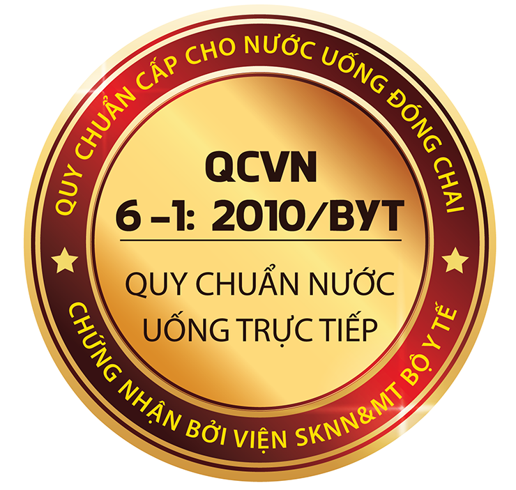 Team chứng nhận nguồn nước đạt chuẩn uống trực tiếp