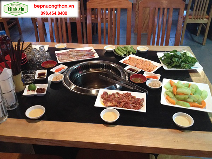 Bếp nướng than hoa nhà hàng