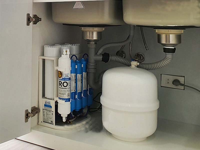 may-loc-nuoc-8-loi-karofi-S-038-05