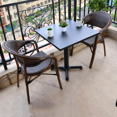 1672390171_ban-ghe-cafe-ngoai-troi-vuong-d70-mau-den