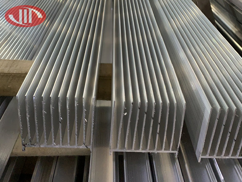 Custom Aluminum Heat Sink Manufacturing – Precise and High-Quality Production