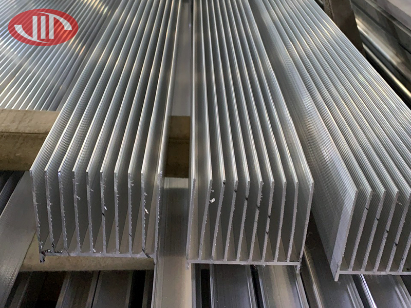 Viet Y Aluminium Custom Heatsink Manufacturing Based on Client Samples and Drawings