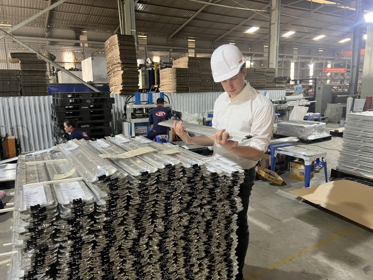Viet Y Aluminium – Precision Manufacturing of Door Thresholds to Customer Specifications, Trusted Quality in Vietnam