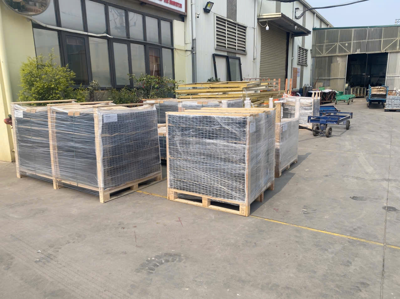Viet Y Aluminium High Quality Manufacturing of Aluminum Bars for Fences