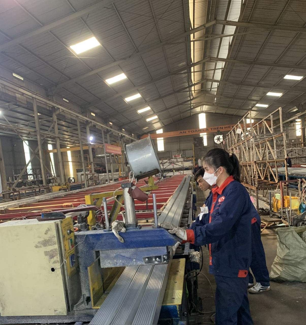 Viet Y Aluminium offers customized aluminum extrusion based on customer specific dies, meeting international quality standards