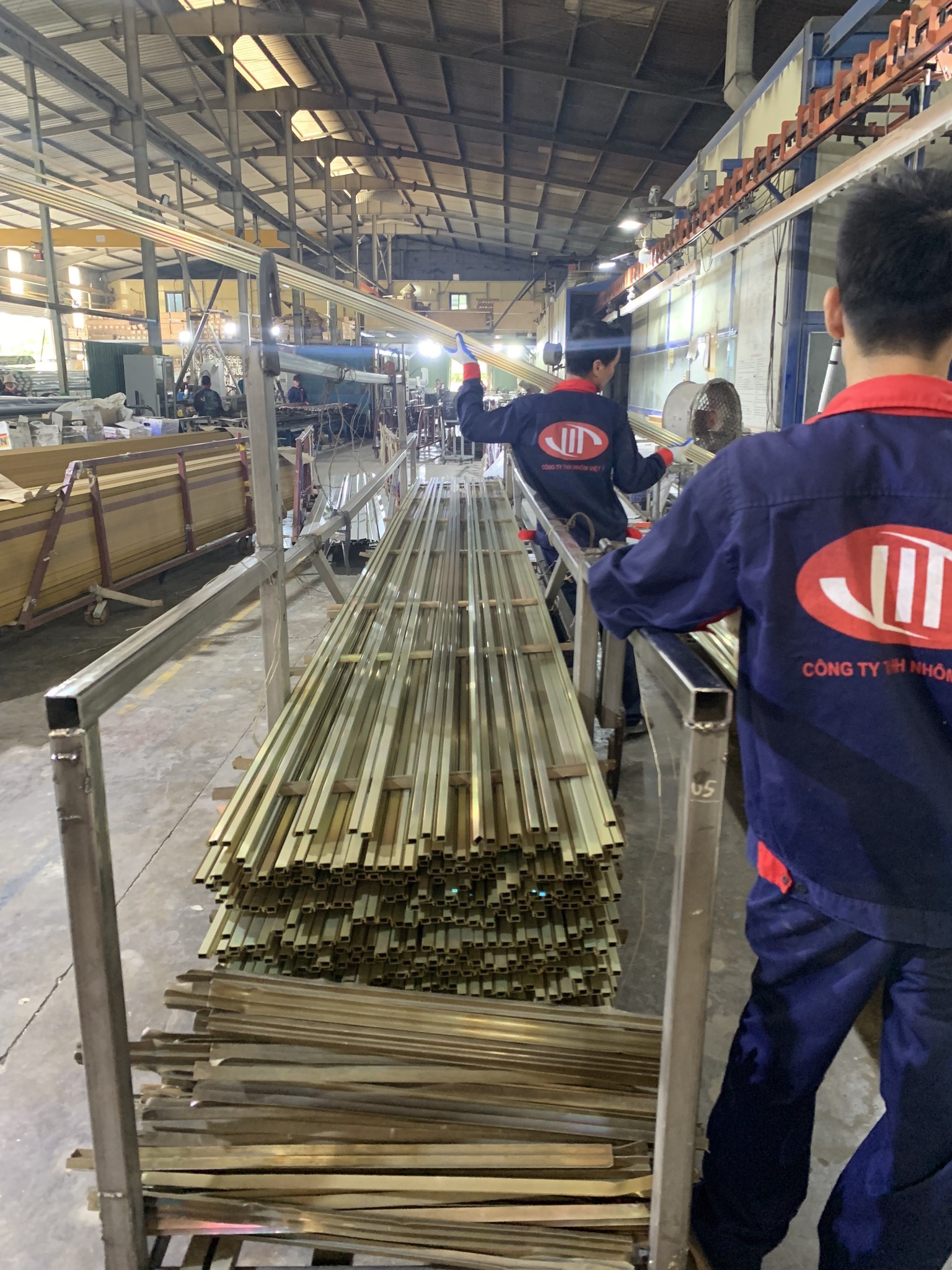 Advantages of Aluminum Surface Finishing at Viet Y Aluminum Factory