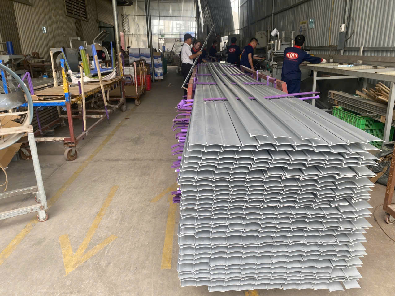 Viet Y Aluminium provides turnkey industrial aluminum manufacturing and processing services based on customer samples and specific requirements