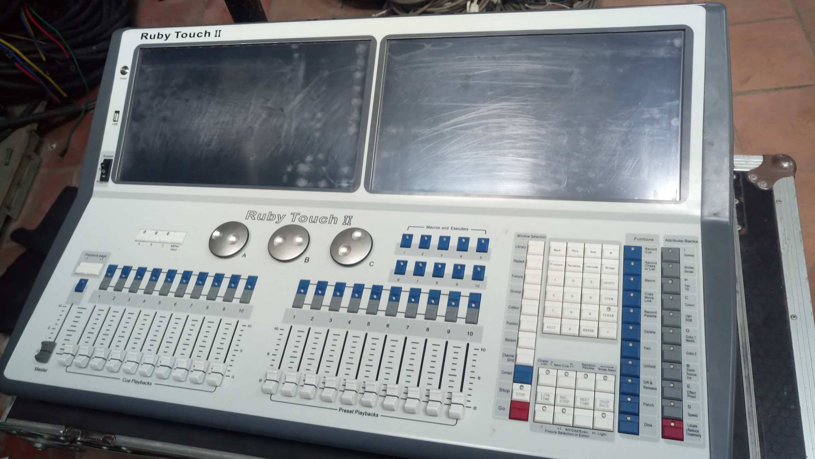 35799389_1773316389421069_445598643597082624_n