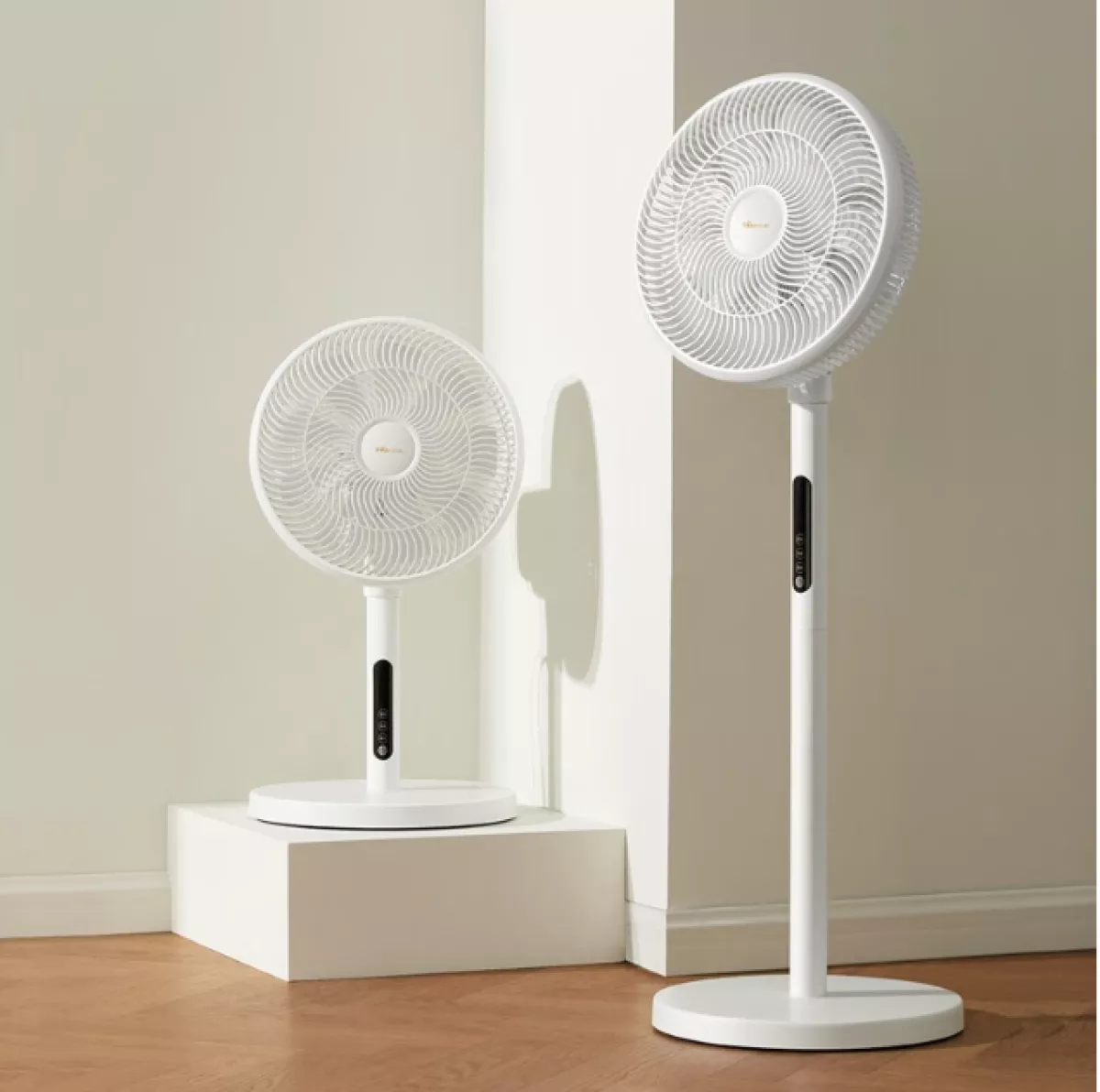 Quạt cây Bear DFS-D47F2 - White