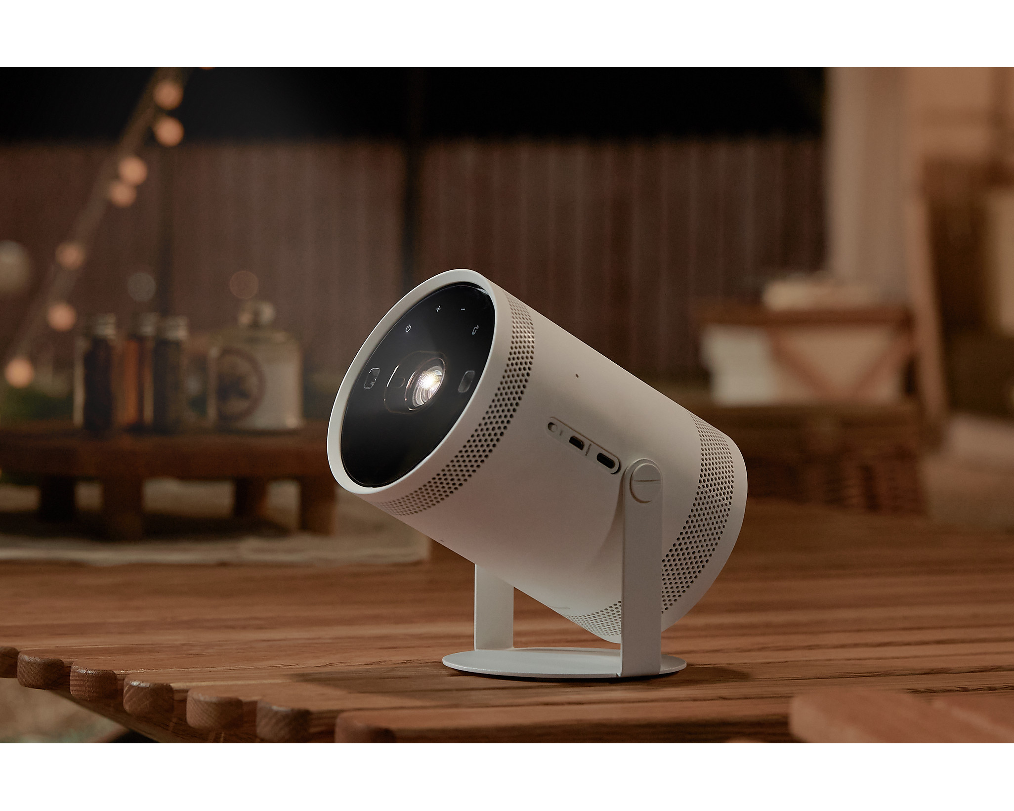 Máy chiếu Samsung SP-LFF3CLAXXXV The Freestyle thế hệ 2