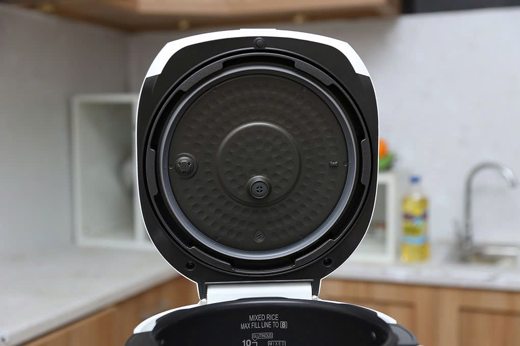 Nồi cơm điện tử áp suất Cuckoo 1.8 lít CRP-G1015MD ( màu đỏ)