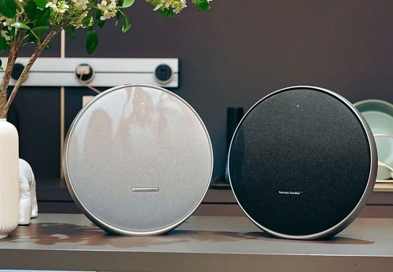Loa Bluetooth Harman Kardon Onyx Studio 9
