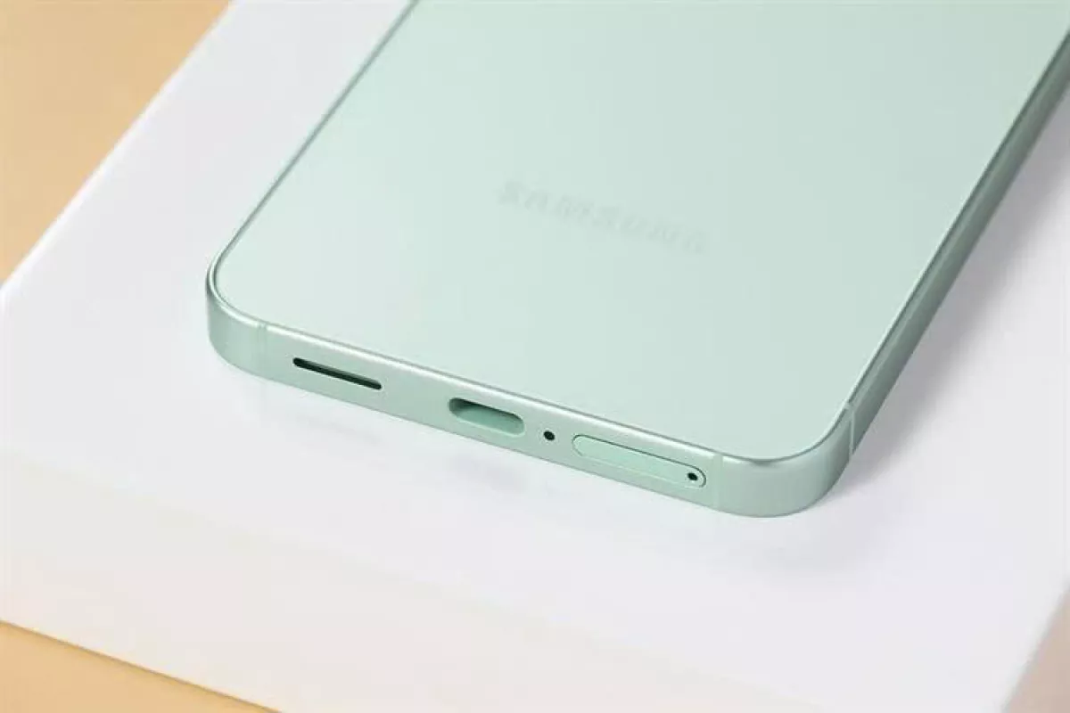 Điện thoại Samsung Galaxy S25 5G 12GB/256GB