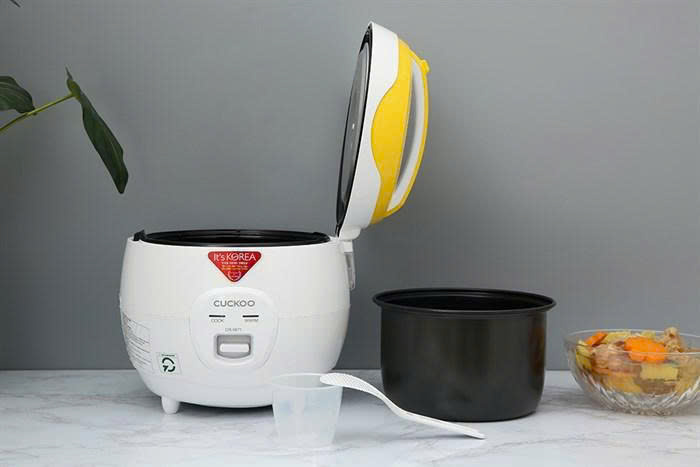Nồi cơm nắp gài Cuckoo 1.08 lít CR-0671