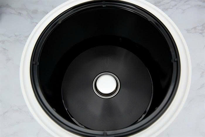 Nồi cơm nắp gài Cuckoo 1.08 lít CR-0671