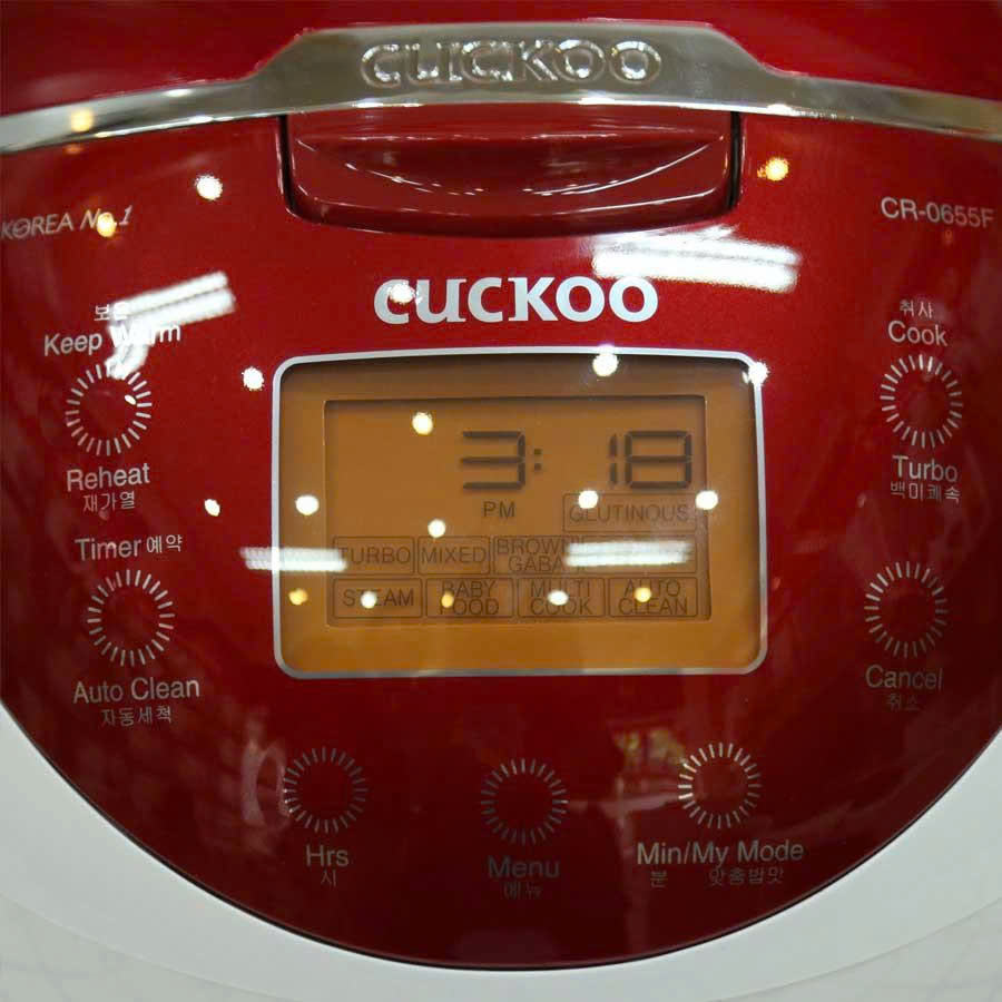 Nồi cơm điện tử Cuckoo CR-0655F 1.08L (Bản xuất khẩu)