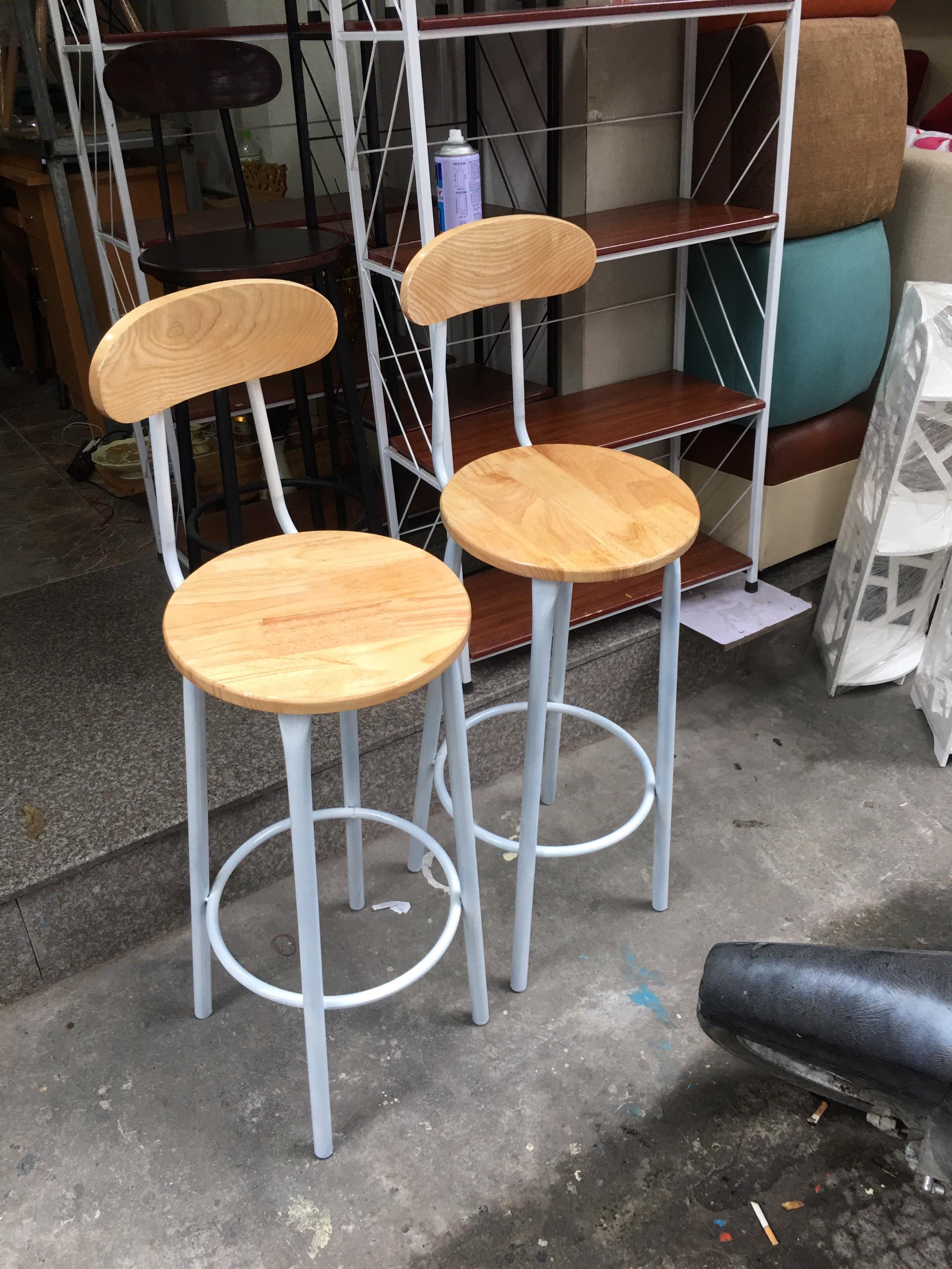 Ghế bar cao sơn trắng