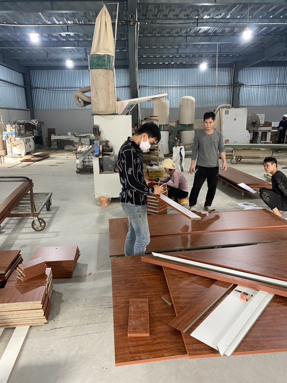 Sản Xuất Nội Thất Theo Yêu Cầu