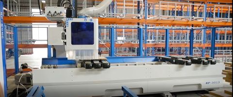 Chỉ cần xếp ván vào, Việc còn lại để máy CNC KDT lo