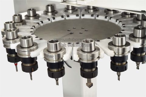 Chỉ cần xếp ván vào, Việc còn lại để máy CNC KDT lo