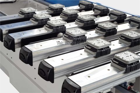 Chỉ cần xếp ván vào, Việc còn lại để máy CNC KDT lo